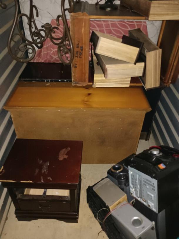 Storage Unit Auction in Greensboro, AL at Greensboro Storage ends on